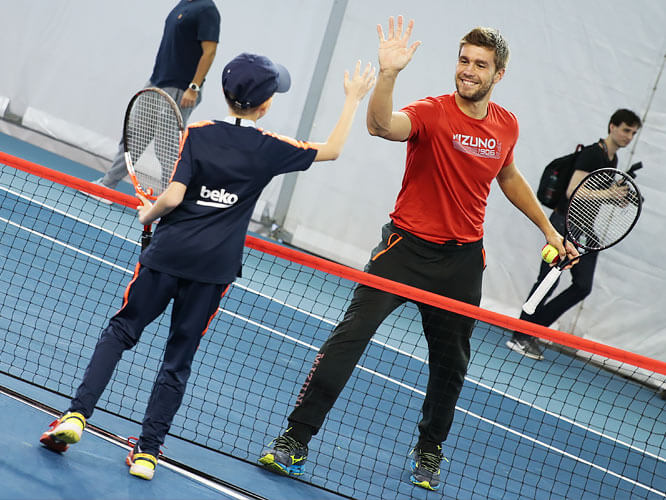 next-gen-day-highfive